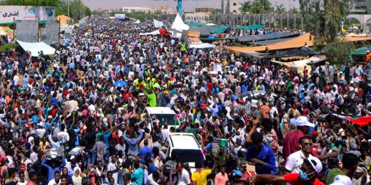 يسقط العسكر الطغاة، مع مليونية أهلنا في السودان