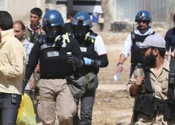 المحققون الدوليون يبدأون عملهم لتحديد المسؤولين عن هجمات كيماوية في سوريا