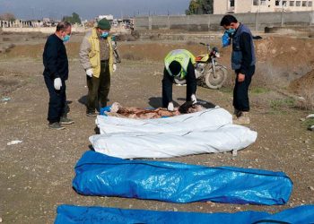 «المقابر الجماعية» في الرقة تكشف صعوبة التعافي بعد الحرب