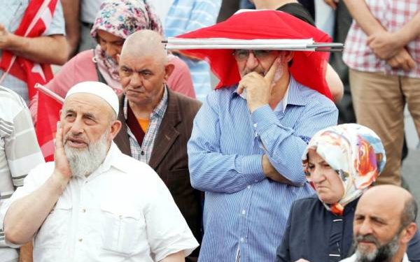 “انتخابات أكثر من مجرد بلدية”