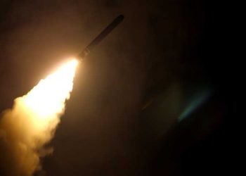 سوريا: الدفاعات الجوية تتصدى لـ” عدوان إسرائيلي” على مطار التيفور بريف حمص