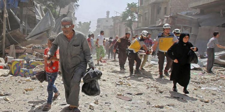 غارات على شمال حماة… والكرملين يدافع عن قصف «الإرهابيين»