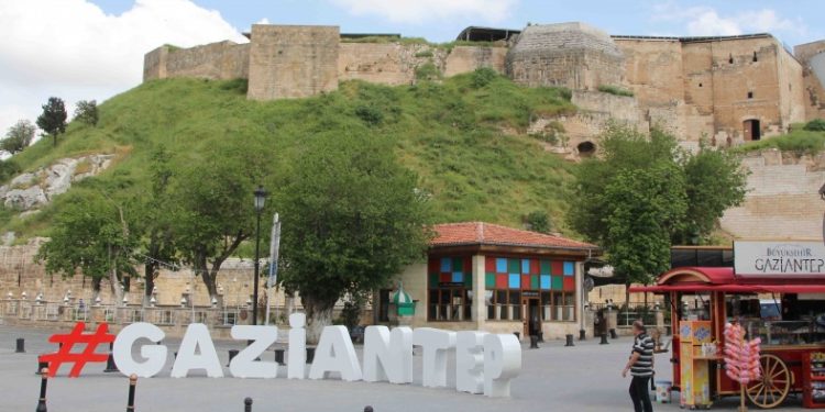 كيف استوعبت مدينة تركية صغيرة بنجاح نصف مليون مهاجر؟