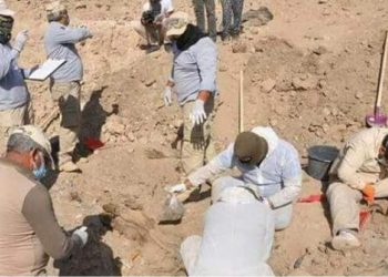 العثور على 200 جثة في مقبرة جماعية بالرقة