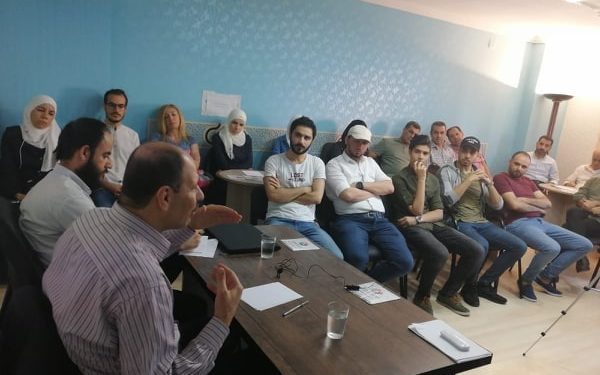 المنسق العام لتجمع مصير أيمن أبو هاشم يتحدث في ندوة حوارية حول صفقة القرن وتداعياتها على فلسطين والمنطقة