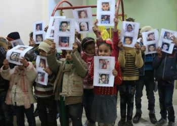 أطفال إدلب يُذبحون وأطراف الحرب والدول مهتمة بمن يمتلك القوة في سوريا