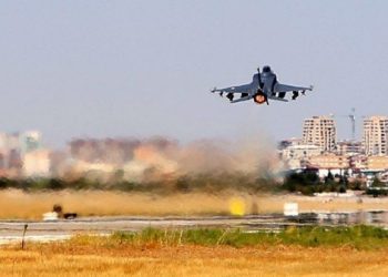 الجيش الإسرائيلي يعلن أن مقاتلاته أغارت على أهداف في سوريا                         لمنع هجوم إيراني بطائرات مسيّرة