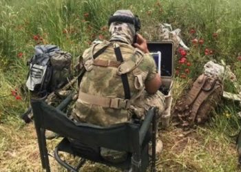 الفصائل تستهدف مواقع لميليشيات أسد وروسيا وإيران جنوبي إدلب