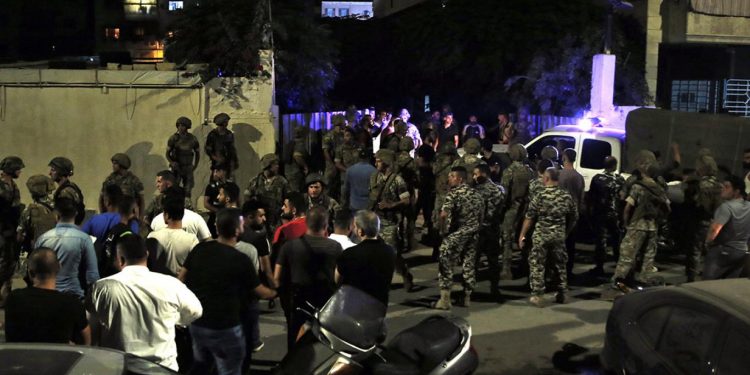 انفجار يهز معقل حزب الله في لبنان                     وحديث عن طائرتين إسرائيليتين مسيرتين                   تلّ ابيب تغير على مواقع إيرانية قرب دمشق