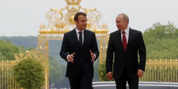 بوتين: إدلب تحت سيطرة “الإرهابيين”!