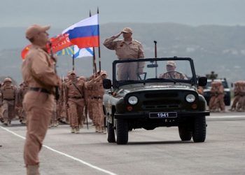 موسكو تقر بوجود جيشها في إدلب وتتوعد بـ«رد حازم»