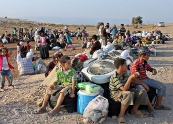 موسكو تقترح إنشاء مخيمات للنازحين داخل الأراضي السورية