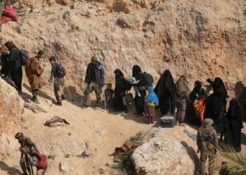 التحالف الدولي يَلِجُ عامه السادس             قوَّض (داعش) لكنه دمر البنية التحتية وشرد السكان