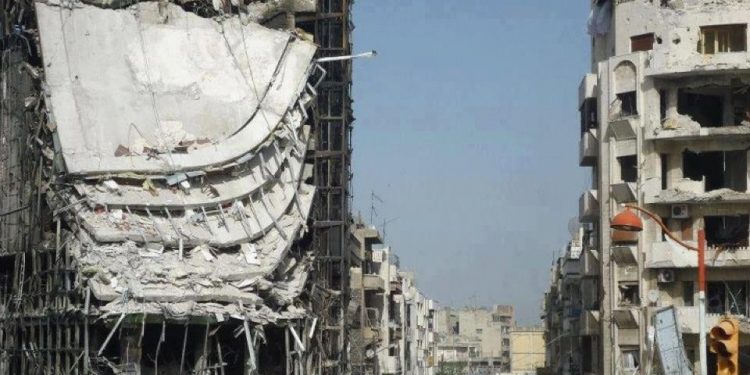 هنا أشلاءُ مكتبةٍ …. هنا أطلالُ مدرسةٍ