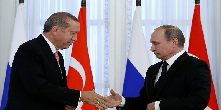 بوتين يدعو إردوغان إلى «تقييم دقيق» لتداعيات العملية العسكرية