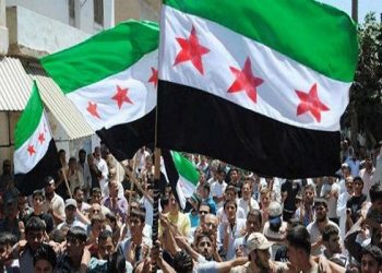 بالرغم من الثورات: إيران مستمرة في نهب سورية