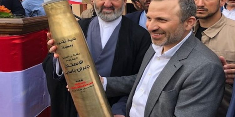 حكومة باسيل “المنتظرة” للانتقام من قائد الجيش وحاكم المصرف