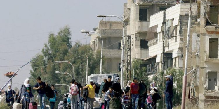 داريا فارغة من البشر وغارقة بالدمار {في انتظار تحولها مقراً لضباط إيرانيين}