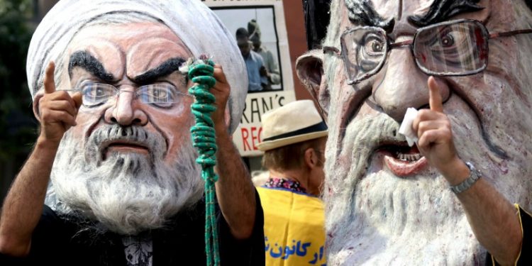 من بغداد إلى دمشق إلى بيروت العدو واحد                                         والثورة أيضًا