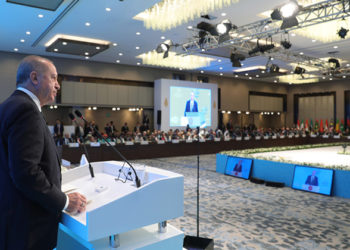 إردوغان أعلن بدء إسكان مليون سوري في تل أبيض ورأس العين