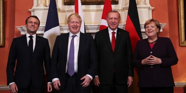 انتهاء القمة الرباعية حول سورية في لندن     الرئيس التركي رجب طيب أردوغان قال إن القمة “كانت جيدة للغاية