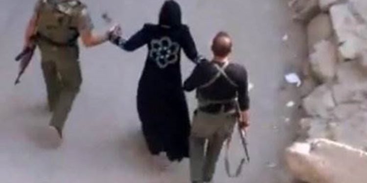 المطالبة بإطلاق سراح المعتقلين السوريين فورًا