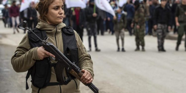 دمشق تطلق حملة «العصا والجزرة» مع القامشلي