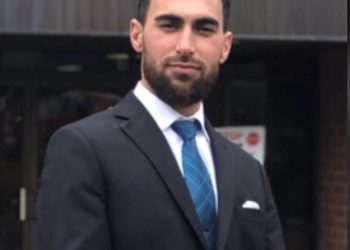 قائد فيلق القدس إسماعيل قآني                من سيرد على أميركا هي حركات المقاومة!