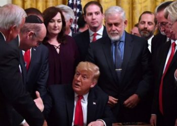 بنود “صفقة القرن”:  “ترانسفير” ديمغرافي لفلسطينيي إسرائيل و”قدس” جديدة بين أبوديس وشعفاط