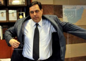 دياب ألعوبة القصر أم عنيد أقوى من الحريري؟