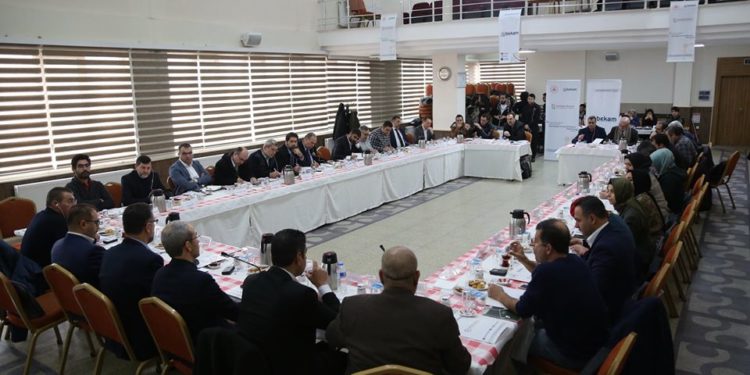 في عينتاب: إطلاق منصة التنسيق والتواصل المدني في عملية تكيف واندماج المهاجرين السوريين