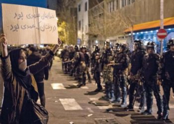 مسؤول إسرائيلي يهدد بـ«حملة مميتة ضد الحرس الإيراني» في سوريا