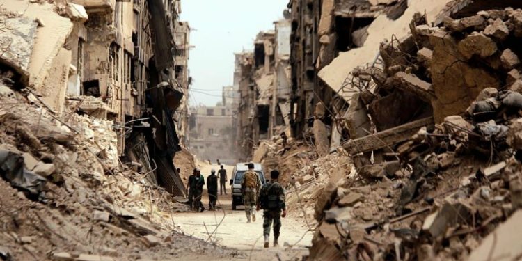 كيف لهذا الكورونا أن يرعبك                                 هذا الكورونا القاتل