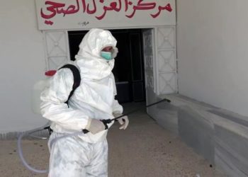 نساء رأس العين السورية يصنعن الكمامات