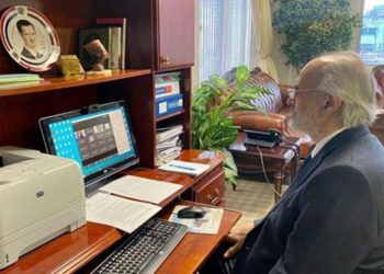 قانون قيصر يقترب..”بشار الجعفري” يقر بصعوبة العقوبات الأمريكية ويستنجد لرفعها