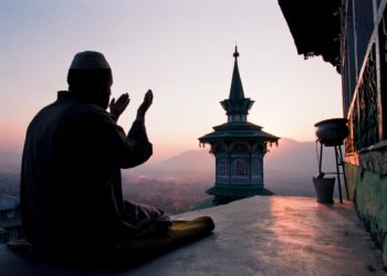 العزلة صوفيًّا… وراثة معرفة الدنيا