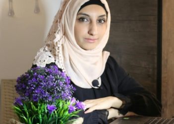 الناشطة الصحافية السورية يقين بيدو تفوز بجائزة “الشجاعة الصحفية”