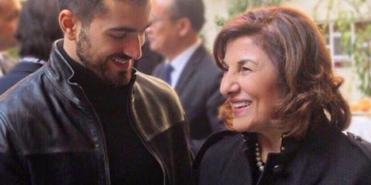 بثينة شعبان. خاصرة الأسد الرخوة في مرمى رامي مخلوف