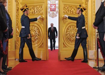 الاستفتاء الروسي: تجييش شعبي لتفويض بوتين “قيصر”