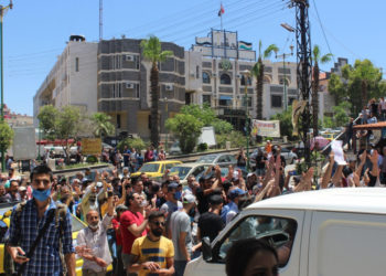 تجدّد الثورة السورية وإشكالية المعارضة في احتضانها