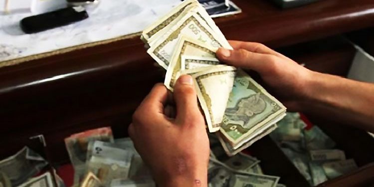 الحوالات إلى سورية لا تمر دون “أتاوة”..وتهمة الإرهاب؟