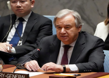 “غوتيريش” يطلب تمديدا لمدة عام     للتفويض بعبور الحدود السورية لإيصال مساعدات غذائية