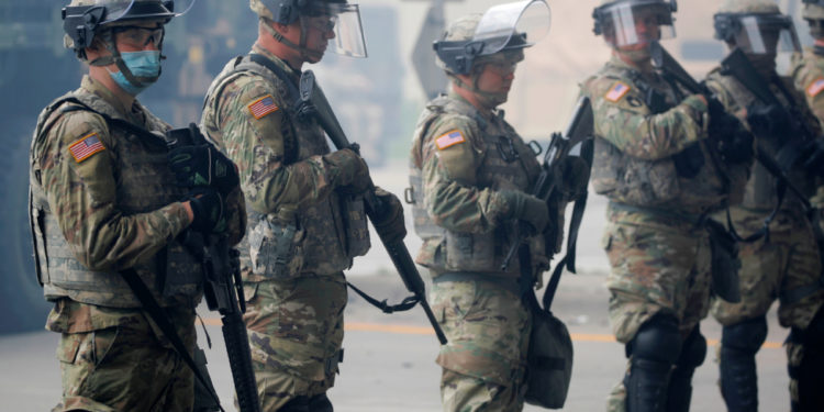 ما هو سر تمرد الجنرالات الأمريكيين ضد الرئيس دونالد ترامب؟