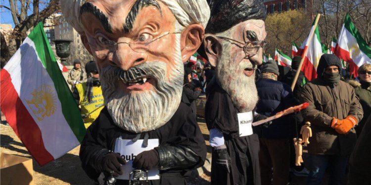 هل اقترب النظام الإيراني من السقوط؟