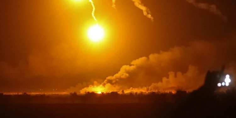 إيران: انفجار في موقع نووي