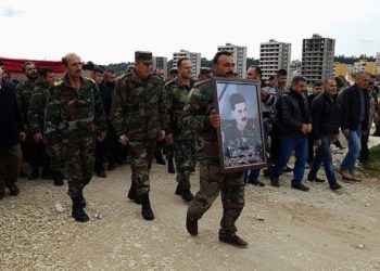 النظام السوري يعتقل 15 ضابطاً وعنصراً بتهم العمالة والاختلاس