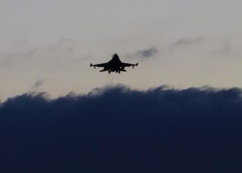 هجوم جوي «مجهول» يوقع إصابات في الجيش الروسي                خلال اجتماع مع قوات النظام شرق سورية