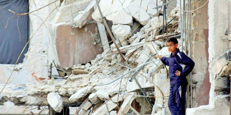 جُدجُدٌ في الحصار