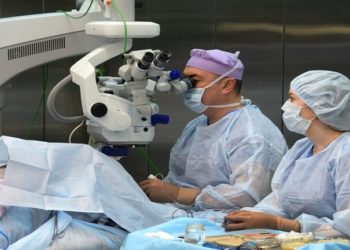 عالم يحذر من سلالة متحولة جديدة تسرع انتشار كورونا