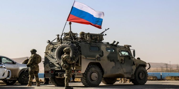 قوات روسية تسيطر على أحد أهم آبار النفط السورية بدير الزور